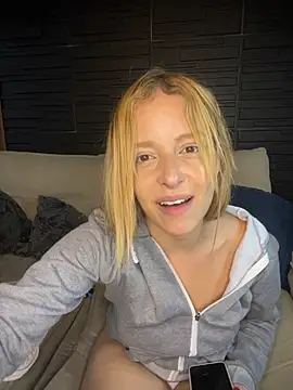 Bellahcha online show from March 10, 2026, 1:31 am