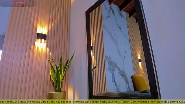 Lil eva2 online show from September 26, 2025, 7:32 pm