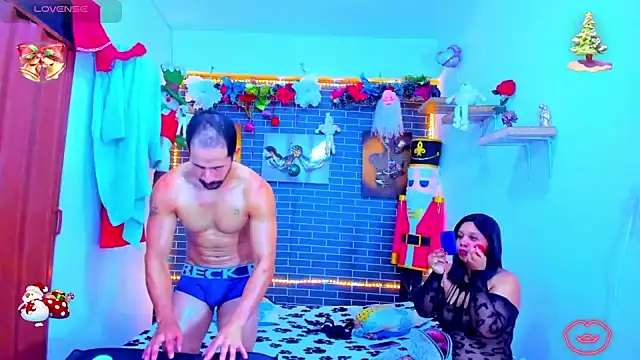 Snapshot of alessandro27yleonora chatting on December 17, 2025, 10:42 am alessandro27yleonora online show from December 17, 2025, 10:42 am