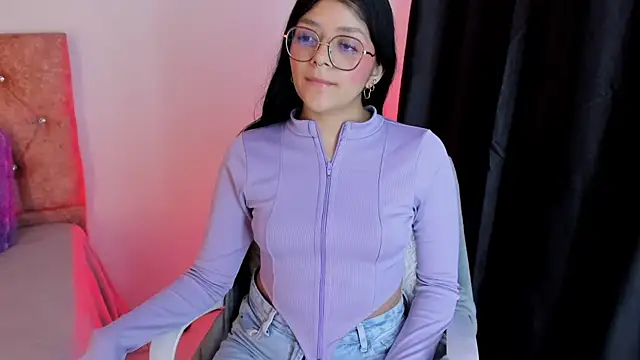 lana dol online show from March 7, 2025, 12:34 pm