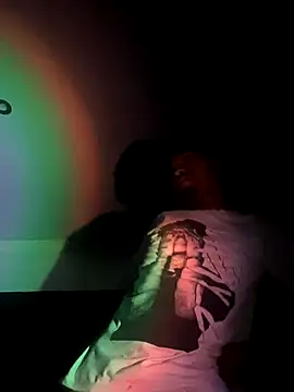 BlueIceCube online show from November 11, 2025, 6:14 pm