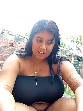 andreinabigtits online show from December 1, 2024, 6:46 pm