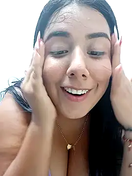 andreinabigtits online show from December 31, 2024, 4:14 pm