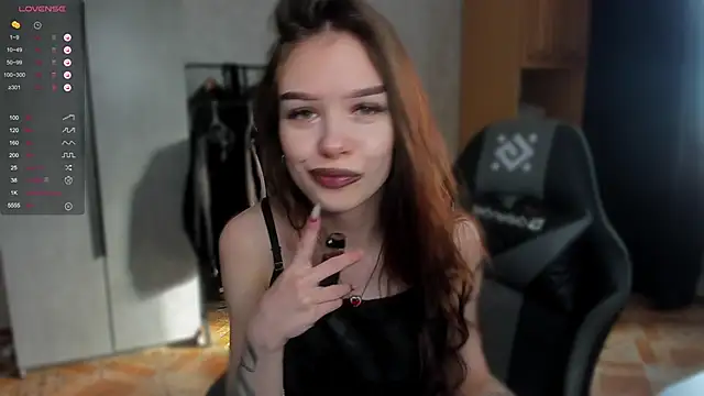 SweetyDeviliya online show from February 2, 2026, 7:51 am