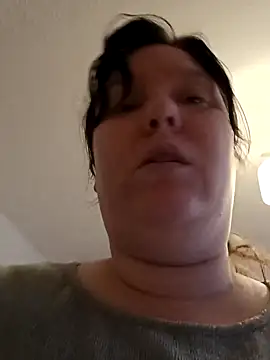 CurvyMilf1992 online show from December 6, 2024, 7:59 am