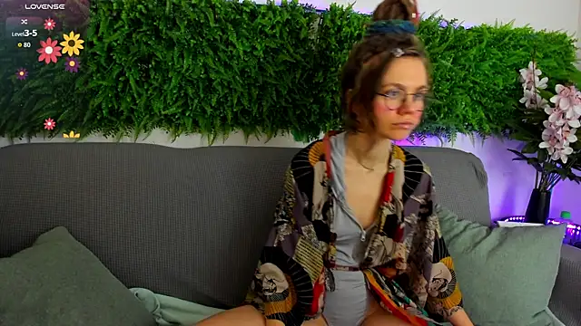 Rin Skylar online show from October 31, 2025, 7:16 am