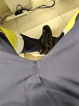 coppiapazza online show from February 9, 2025, 11:14 am