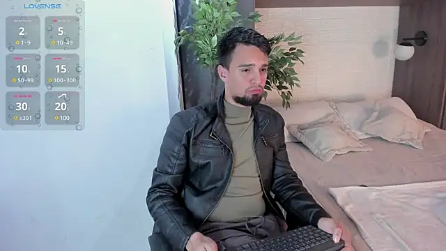 Snapshot of Edward_max chatting on February 23, 2025, 3:45 am Edward max online show from February 23, 2025, 3:45 am