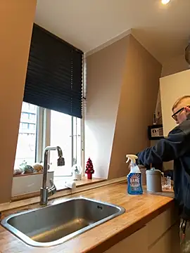 Hr Frk Olsen online show from November 2, 2025, 10:42 am