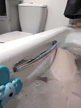 Snapshot of m19lonely chatting on October 31, 2025, 12:51 am m19lonely online show from October 31, 2025, 12:51 am