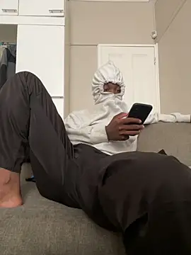 Mischevous T69 online show from November 8, 2025, 8:51 am