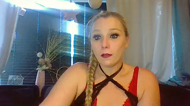 Snapshot of DevilsAngel13 chatting on September 23, 2025, 3:08 pm DevilsAngel13 online show from September 23, 2025, 3:08 pm
