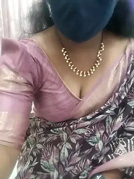 Snapshot of Manisha-Love chatting on February 17, 2025, 3:44 pm Manisha-Love online show from February 17, 2025, 3:44 pm