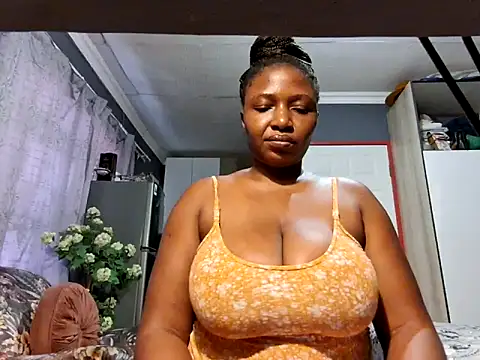 Snapshot of EbonyRose9 chatting on March 2, 2025, 11:52 am EbonyRose9 online show from March 2, 2025, 11:52 am