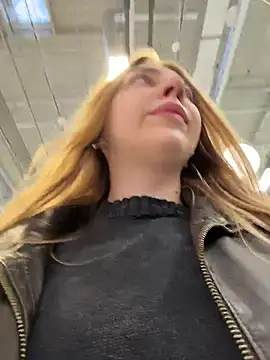 Snapshot of Sunny___Bunny chatting on February 19, 2026, 1:08 pm Sunny Bunny online show from February 19, 2026, 1:08 pm