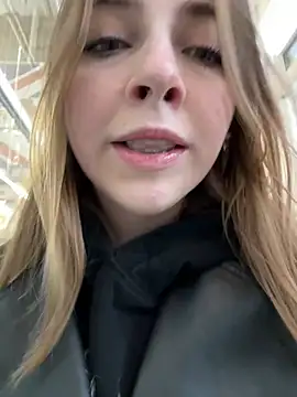 Snapshot of Sunny___Bunny chatting on February 25, 2025, 2:15 pm Sunny Bunny online show from February 25, 2025, 2:15 pm