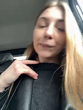 Snapshot of Sunny___Bunny chatting on March 3, 2026, 1:18 pm Sunny Bunny online show from March 3, 2026, 1:18 pm