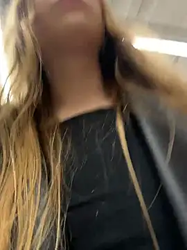 Sunny   Bunny online show from April 23, 2026, 12:29 pm