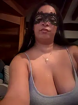 Candyss 233 online show from October 12, 2025, 9:38 pm