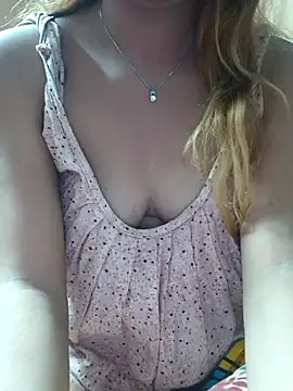 Snapshot of YourFulki chatting on October 28, 2025, 7:35 pm YourFulki online show from October 28, 2025, 7:35 pm