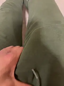 Snapshot of SensualG300 chatting on January 10, 2026, 11:33 pm SensualG300 online show from January 10, 2026, 11:33 pm