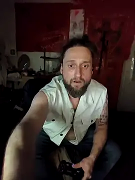 Snapshot of Ozomitro chatting on December 4, 2025, 3:11 pm Ozomitro online show from December 4, 2025, 3:11 pm