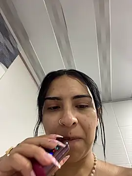 Snapshot of Hilary_pinkk chatting on November 5, 2025, 7:39 pm Hilary pinkk online show from November 5, 2025, 7:39 pm