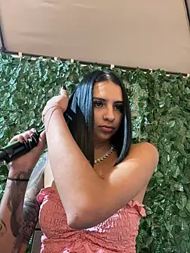 Hilary pinkk online show from January 13, 2026, 11:30 pm