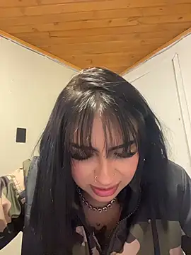 Hilary pinkk online show from February 8, 2026, 2:09 am