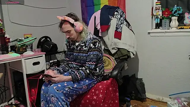 tallnerdyguy online show from February 2, 2026, 3:05 am