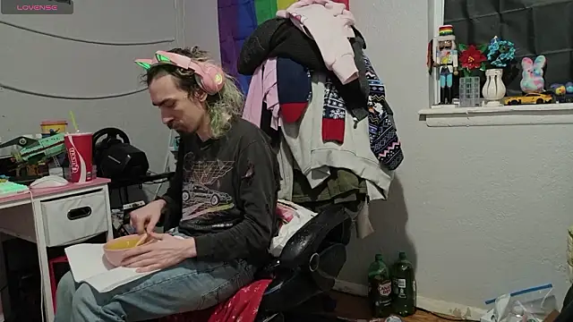 tallnerdyguy online show from February 5, 2026, 2:40 am