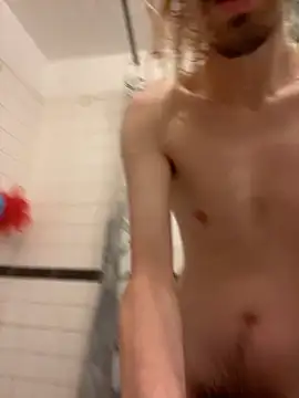 tallnerdyguy online show from November 3, 2025, 10:35 pm