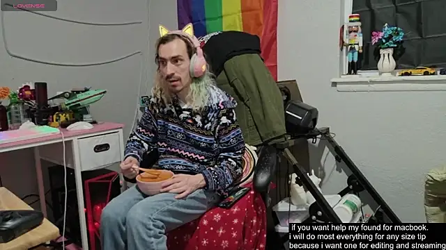 tallnerdyguy online show from October 24, 2025, 3:49 am