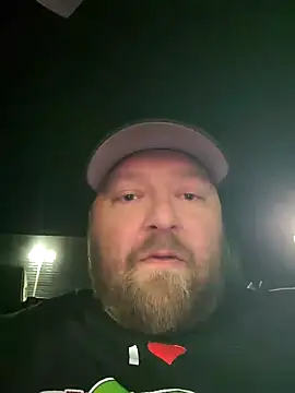 Snapshot of Strong_Bear89 chatting on January 22, 2025, 9:02 am Strong Bear89 online show from January 22, 2025, 9:02 am