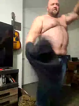 Snapshot of Strong_Bear89 chatting on January 10, 2025, 9:23 am Strong Bear89 online show from January 10, 2025, 9:23 am