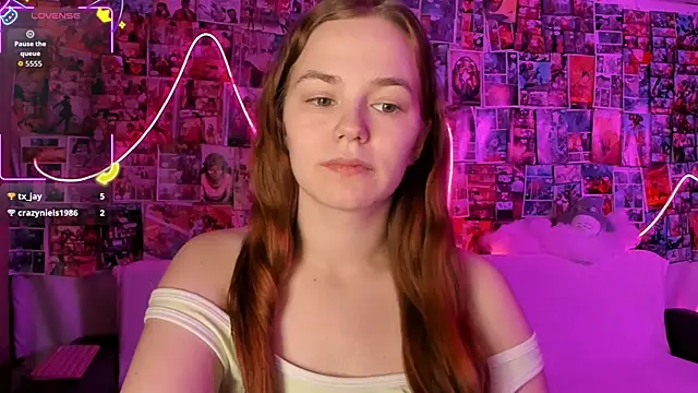 Snapshot of Fox_Lisa chatting on December 4, 2025, 9:36 pm Fox Lisa online show from December 4, 2025, 9:36 pm