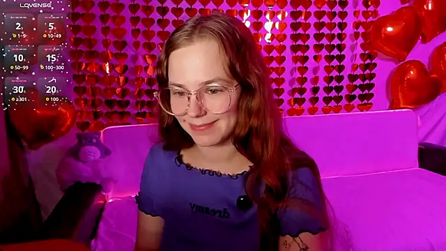 Snapshot of Fox_Lisa chatting on February 6, 2026, 8:49 pm Fox Lisa online show from February 6, 2026, 8:49 pm