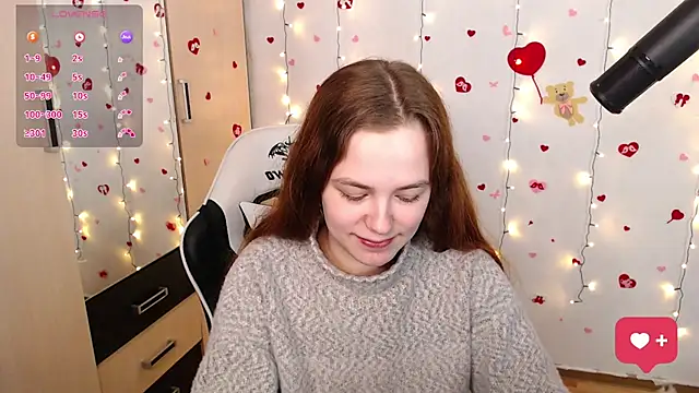 Snapshot of Fox_Lisa chatting on February 13, 2025, 10:55 am Fox Lisa online show from February 13, 2025, 10:55 am