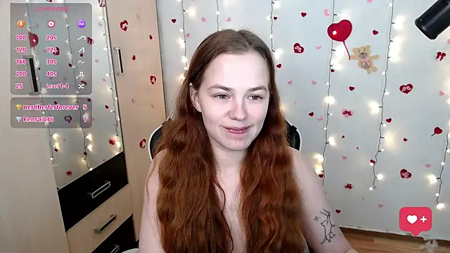 Snapshot of Fox_Lisa chatting on February 11, 2025, 2:35 pm Fox Lisa online show from February 11, 2025, 2:35 pm