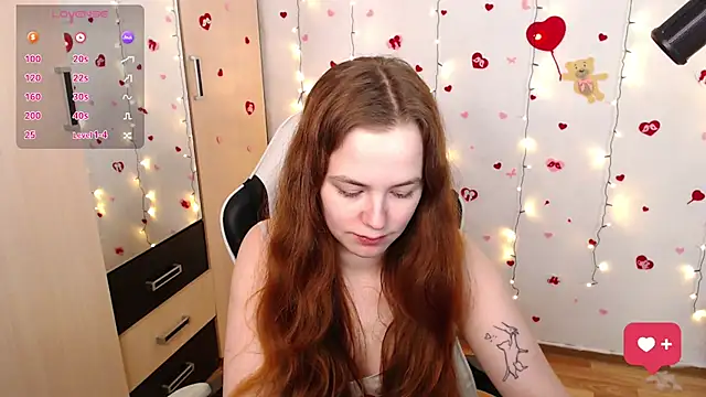 Snapshot of Fox_Lisa chatting on February 10, 2025, 11:25 am Fox Lisa online show from February 10, 2025, 11:25 am
