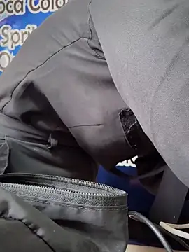 Snapshot of Alysson-- chatting on November 5, 2025, 1:03 pm Alysson-- online show from November 5, 2025, 1:03 pm