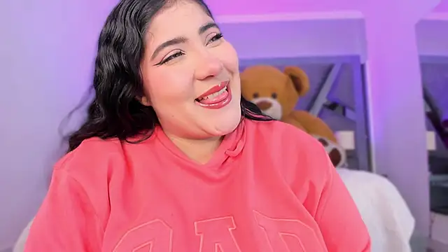 AmberiniHoffman online show from November 15, 2025, 11:36 am