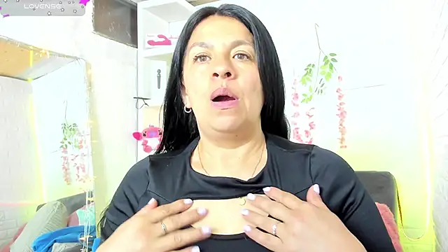 mariposa boobs online show from September 10, 2025, 1:10 pm