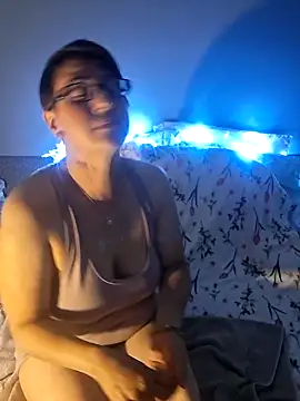 MsPink Flamingtoes544 online show from April 22, 2026, 9:05 am