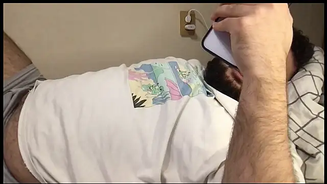 Snapshot of teddy_alan chatting on October 6, 2025, 4:52 pm teddy alan online show from October 6, 2025, 4:52 pm