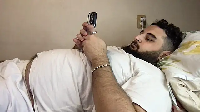 Snapshot of teddy_alan chatting on September 14, 2025, 4:40 pm teddy alan online show from September 14, 2025, 4:40 pm