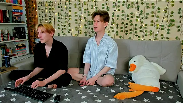 AndrewwCarter2 online show from March 5, 2026, 8:38 pm