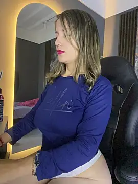 gwen ashly online show from March 17, 2026, 8:01 pm