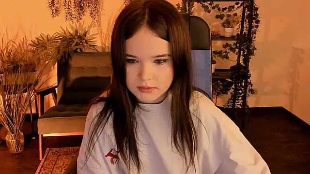 Elainebeness online show from January 18, 2026, 10:02 pm