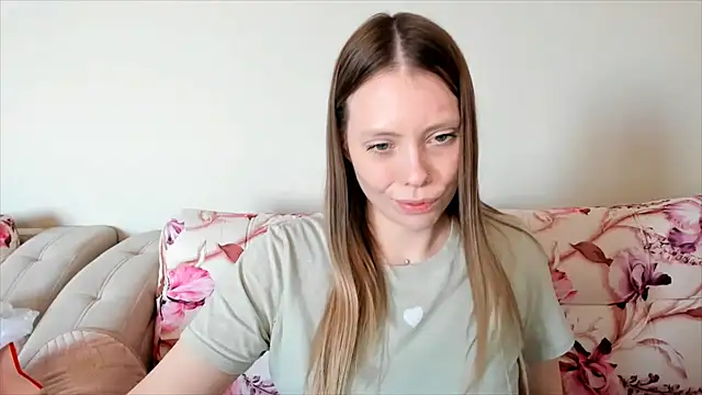 Snapshot of Sweetmojito chatting on December 9, 2024, 5:51 am Sweetmojito online show from December 9, 2024, 5:51 am